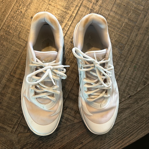 Puma melo .02 basketball shoe - Picture 3 of 6